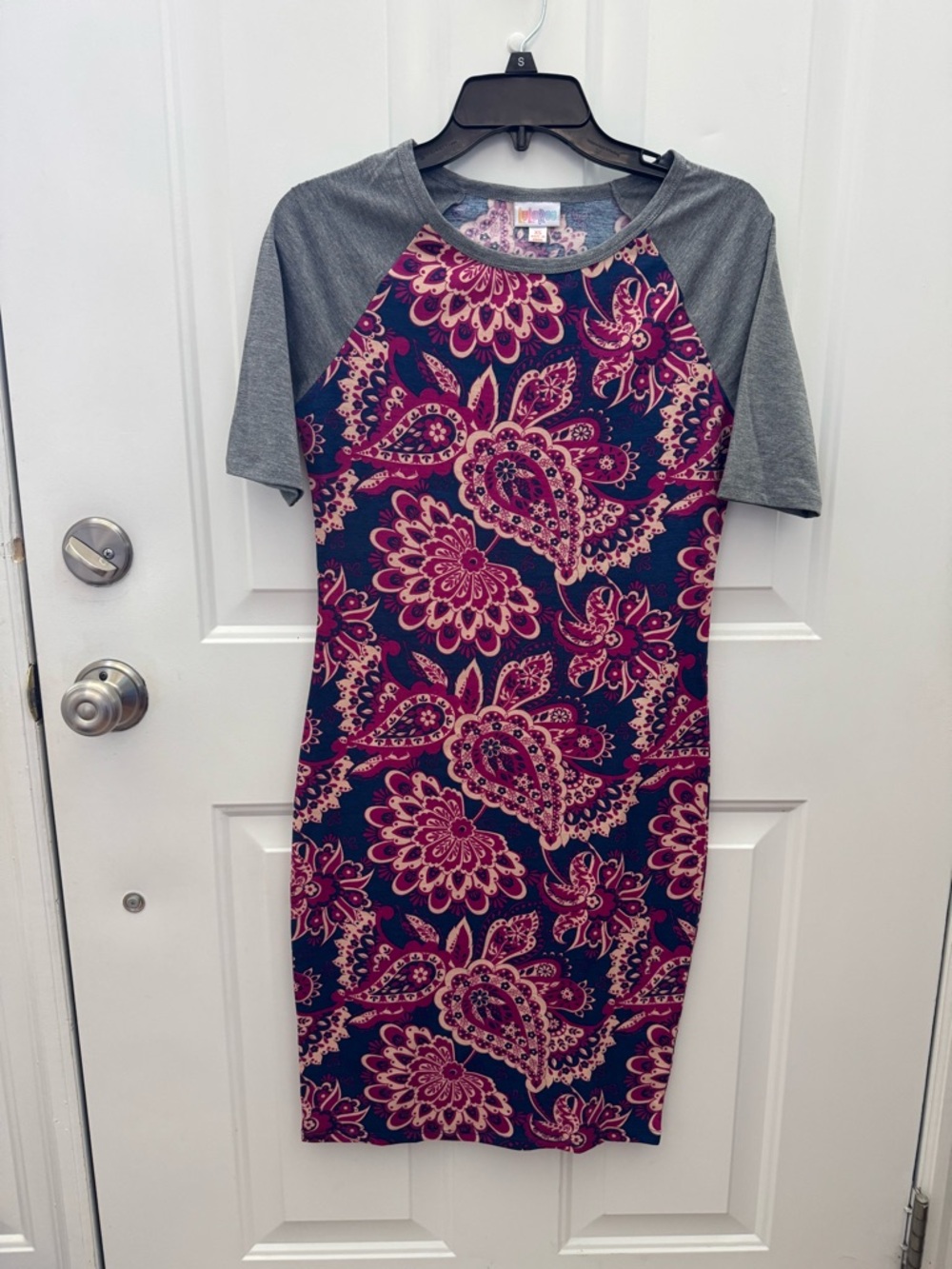 LuLaRoe Julia size XS Paisley Raglan Sleeve Dress